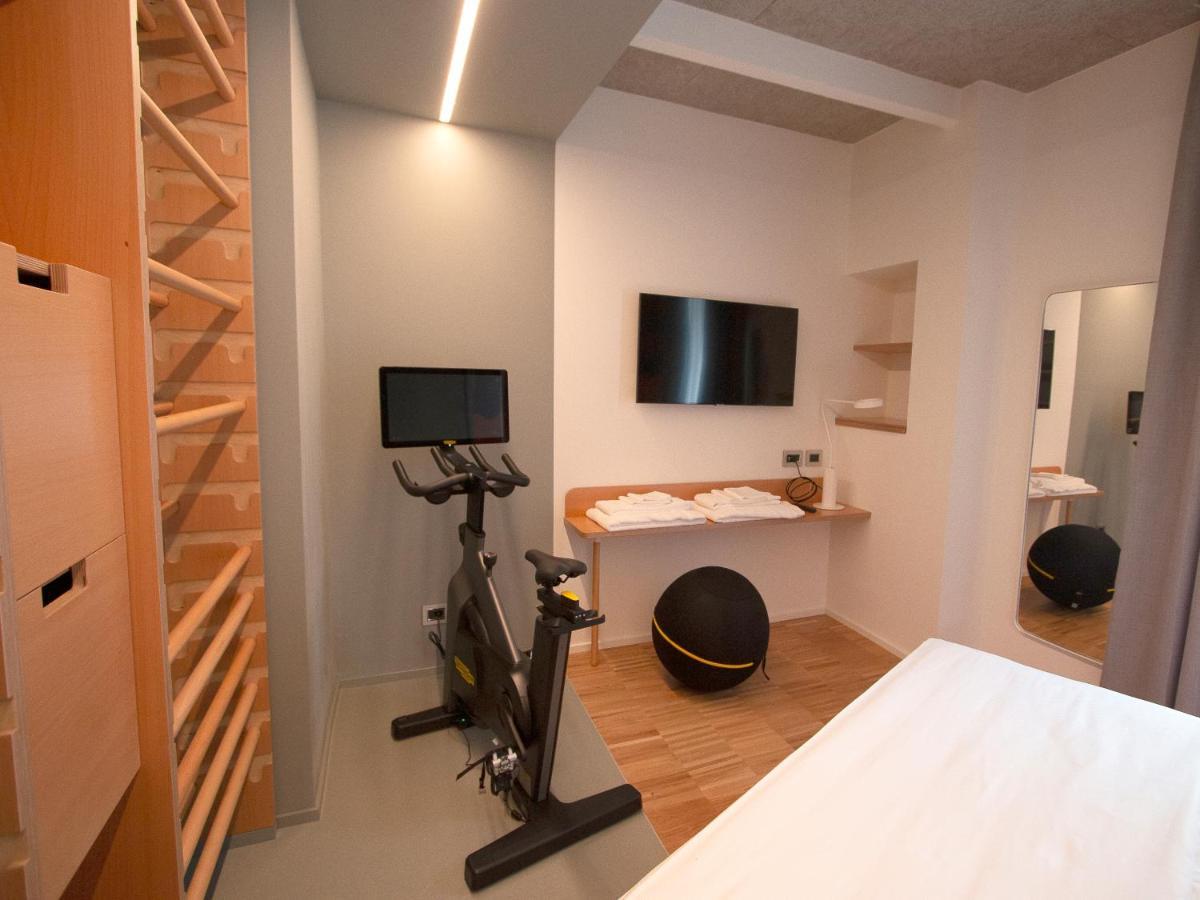 Demo Hotel Design Emotion Ріміні Екстер'єр фото