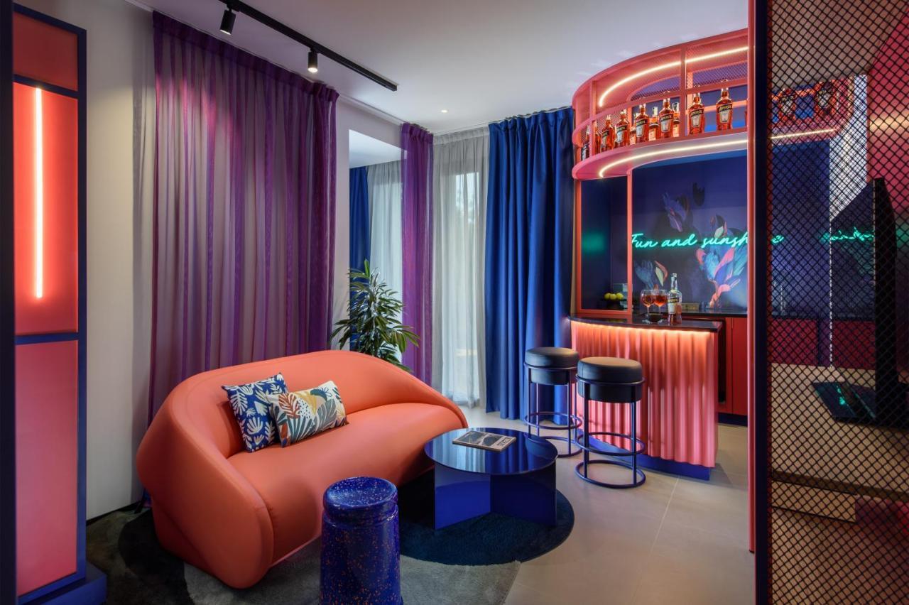 Demo Hotel Design Emotion Ріміні Екстер'єр фото